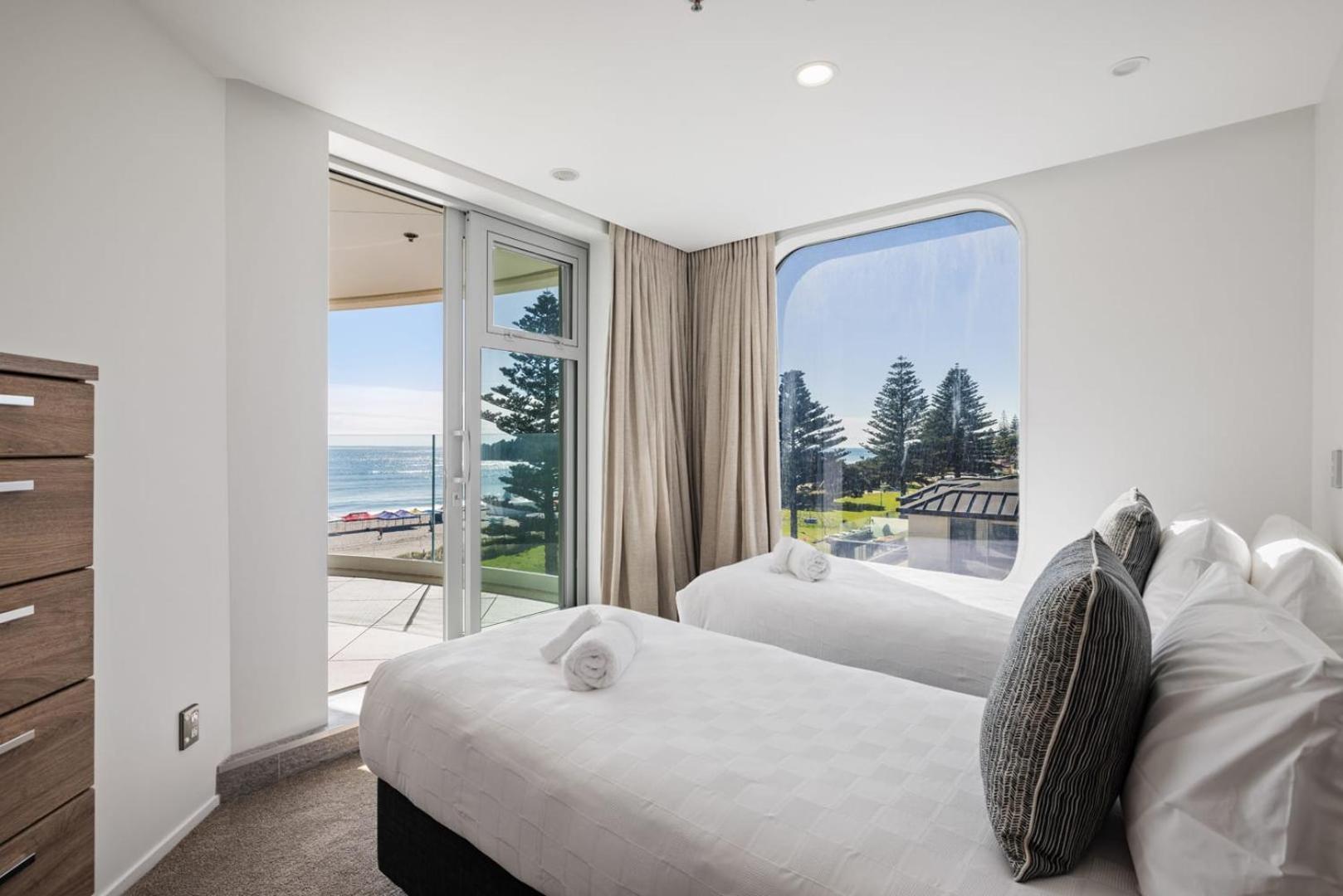 Oceanside Bliss - Absolute Beachfront - Uninterrupted Ocean Views With Pool เมาท์มองานุย ภายนอก รูปภาพ