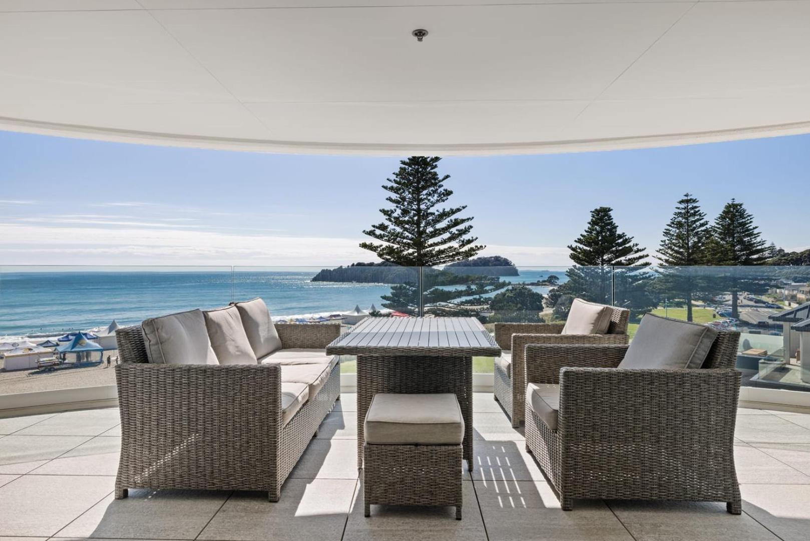 Oceanside Bliss - Absolute Beachfront - Uninterrupted Ocean Views With Pool เมาท์มองานุย ภายนอก รูปภาพ