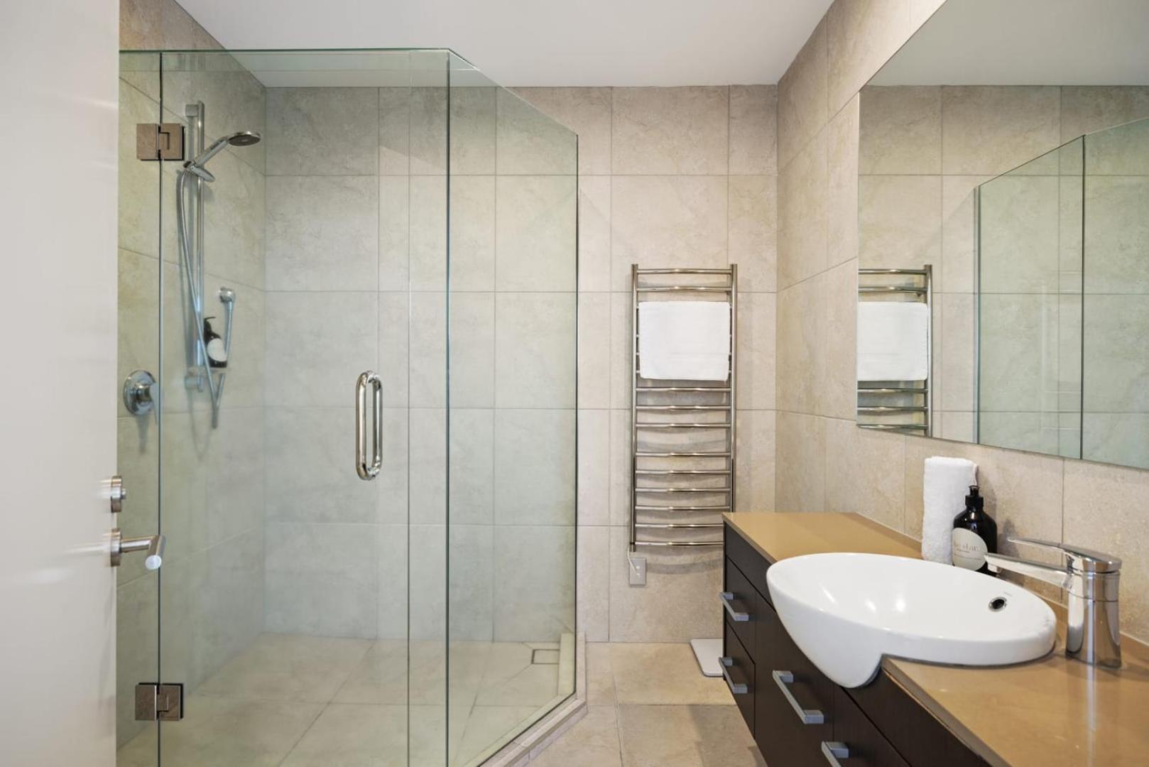 Oceanside Bliss - Absolute Beachfront - Uninterrupted Ocean Views With Pool เมาท์มองานุย ภายนอก รูปภาพ